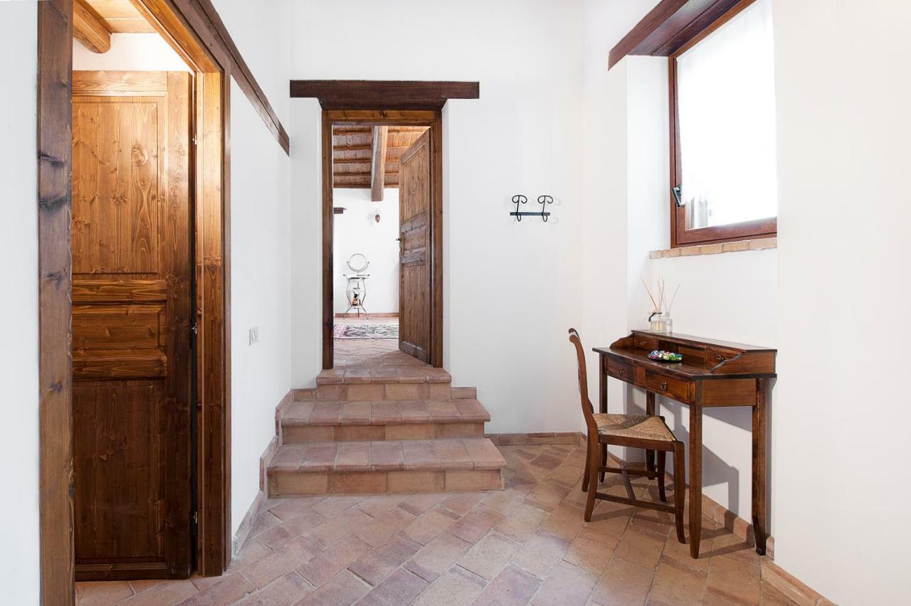 Casale Le Orme Bed & Breakfast Todi Exterior photo